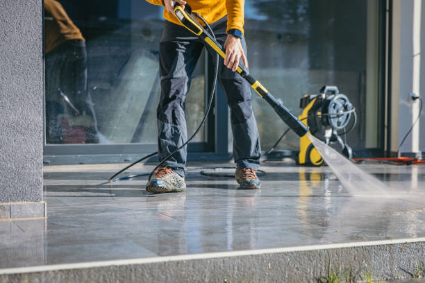 Best Window and Screen Pressure Cleaning in West Orange, TX